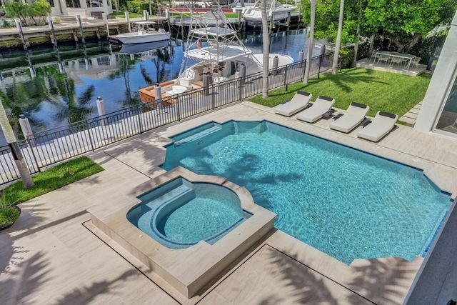 30 S COMPASS Drive, Fort Lauderdale, FL 33308