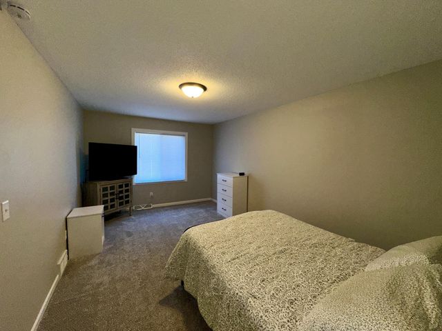 923 Lawnview Avenue, Shoreview, MN 55126