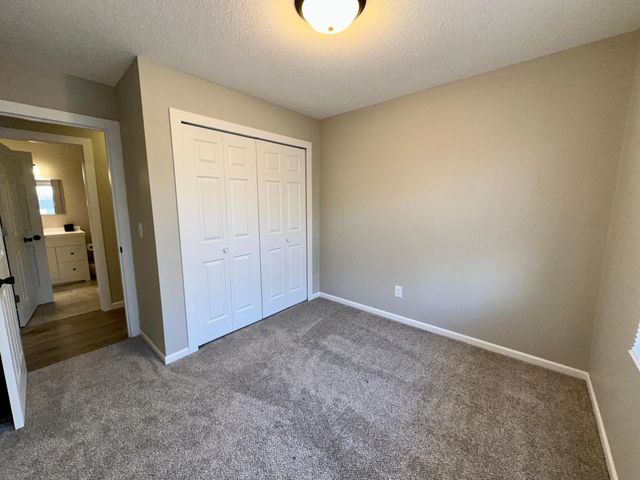 923 Lawnview Avenue, Shoreview, MN 55126