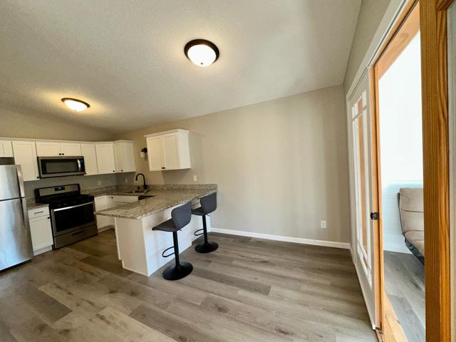 923 Lawnview Avenue, Shoreview, MN 55126