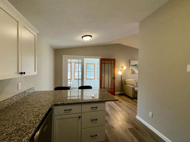 923 Lawnview Avenue, Shoreview, MN 55126