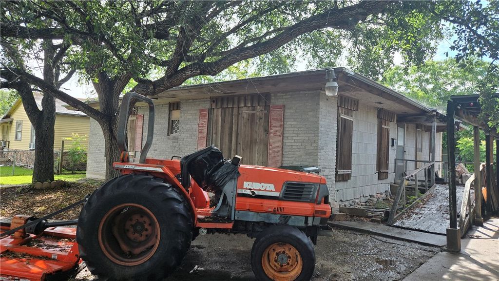 3806 Bertram St, Corpus Christi, TX 78416