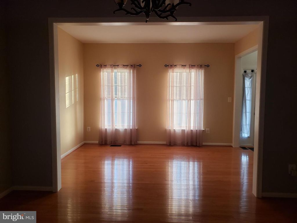 19 PERRY WOODS CT, Baltimore, MD 21234