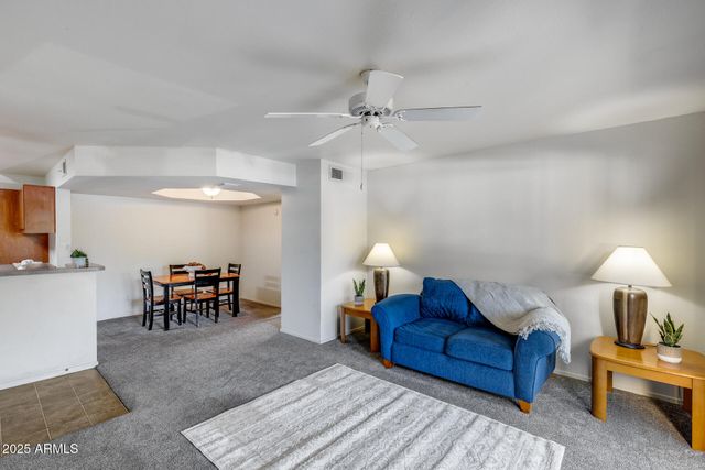 1880 E MORTEN Avenue 121, Phoenix, AZ 85020