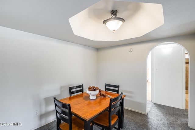 1880 E MORTEN Avenue 121, Phoenix, AZ 85020