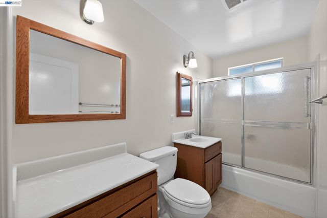 14562 Juniper St, San Leandro, CA 94579