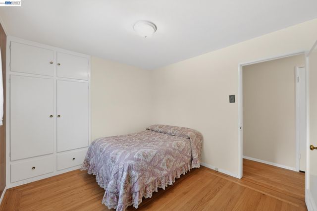 14562 Juniper St, San Leandro, CA 94579