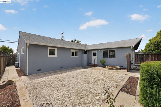 14562 Juniper St, San Leandro, CA 94579