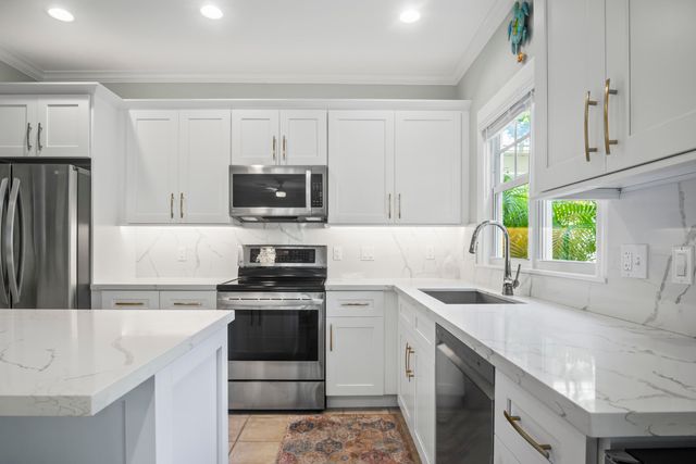 208 Golf Club Drive, Key West, FL 33040