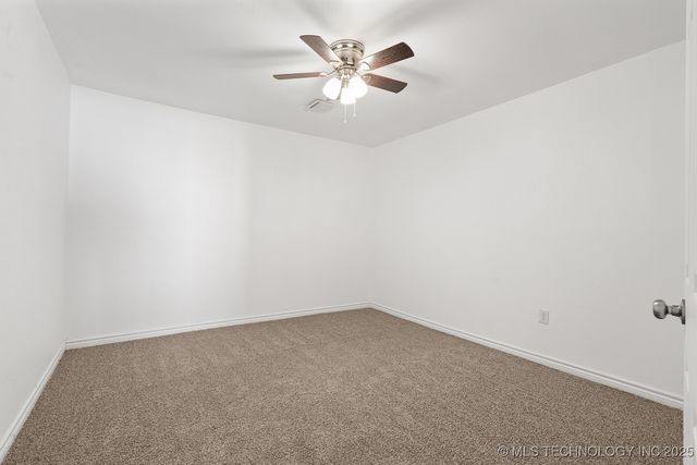 114 Laurel Street, Lone Grove, OK 73443