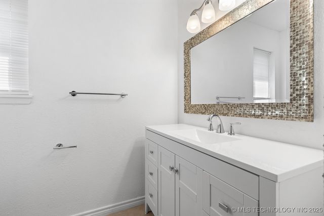 114 Laurel Street, Lone Grove, OK 73443