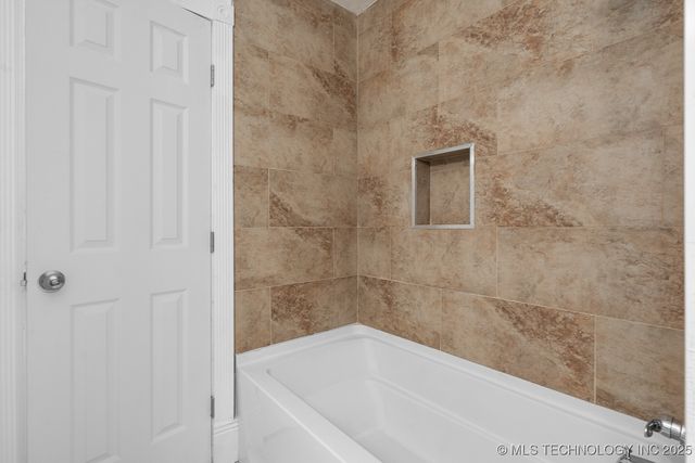 114 Laurel Street, Lone Grove, OK 73443