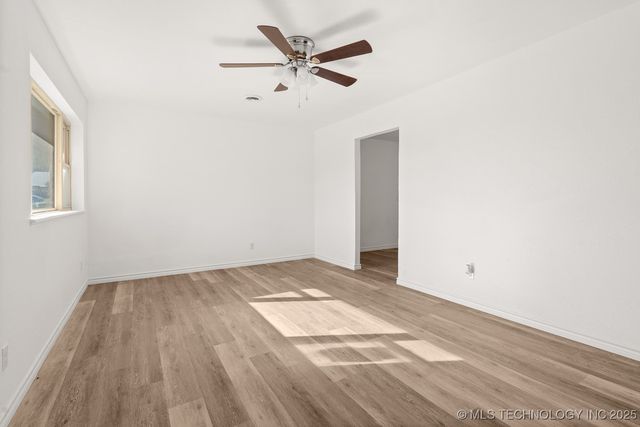 114 Laurel Street, Lone Grove, OK 73443