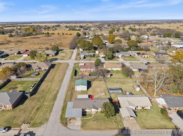 114 Laurel Street, Lone Grove, OK 73443