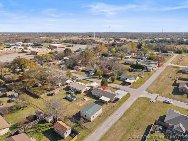 114 Laurel Street, Lone Grove, OK 73443