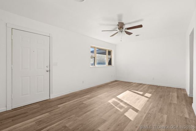 114 Laurel Street, Lone Grove, OK 73443