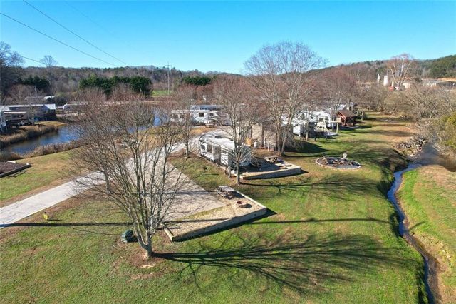 33 Mountain Meadows Circle, Morganton, GA 30560