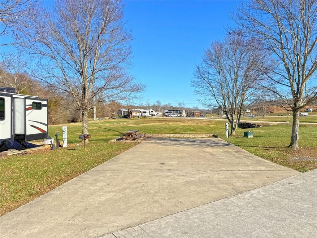33 Mountain Meadows Circle, Morganton, GA 30560