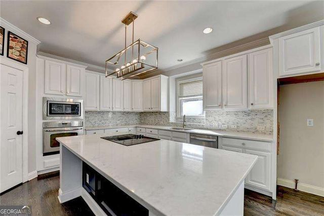 1255 Beacon Hill Crossing, Alpharetta, GA 30005