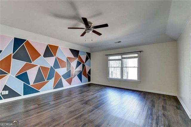 1255 Beacon Hill Crossing, Alpharetta, GA 30005