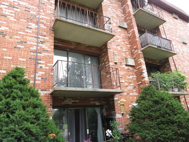 7110 W 93rd Place 2E, Oak Lawn, IL 60453