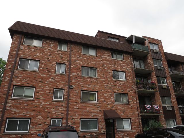 7110 W 93rd Place 2E, Oak Lawn, IL 60453