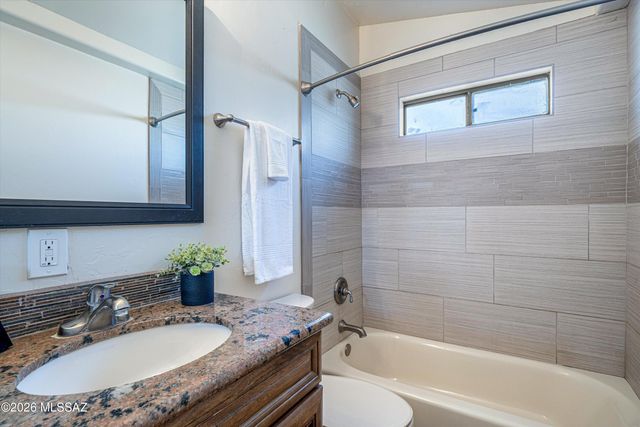 6060 E 2nd Street, Tucson, AZ 85711