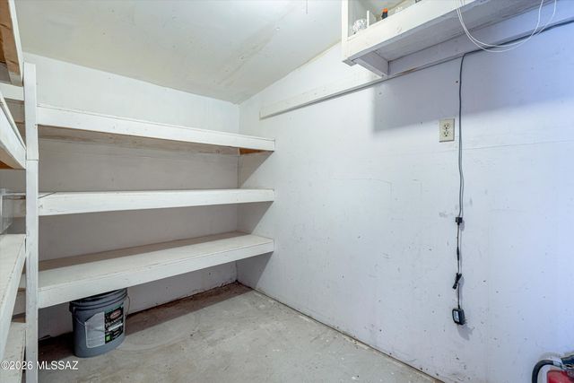 6060 E 2nd Street, Tucson, AZ 85711
