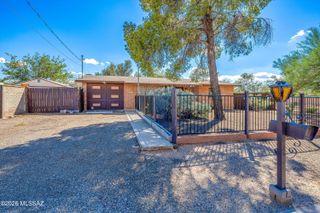 6060 E 2nd Street, Tucson, AZ 85711