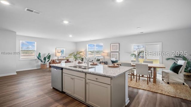 13 Bottom Board Court, Ridgeland, SC 29936