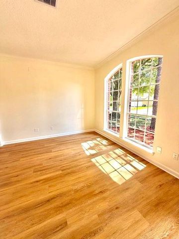 2859 Crest Park Drive, Houston, TX 77082