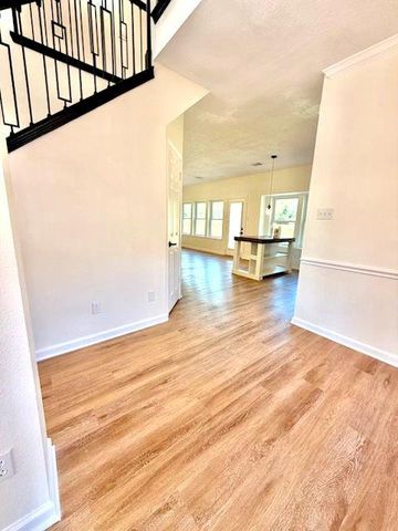 2859 Crest Park Drive, Houston, TX 77082