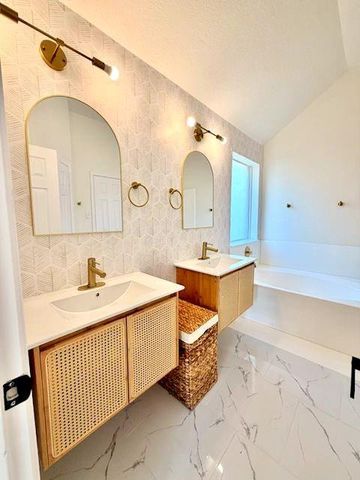 2859 Crest Park Drive, Houston, TX 77082