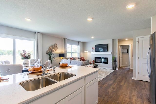 929 8th Street NW, Bondurant, IA 50035