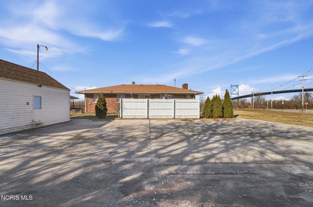 611 Miami Street, Toledo, OH 43605