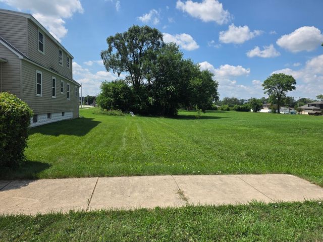 15144 9th Avenue, Phoenix, IL 60426