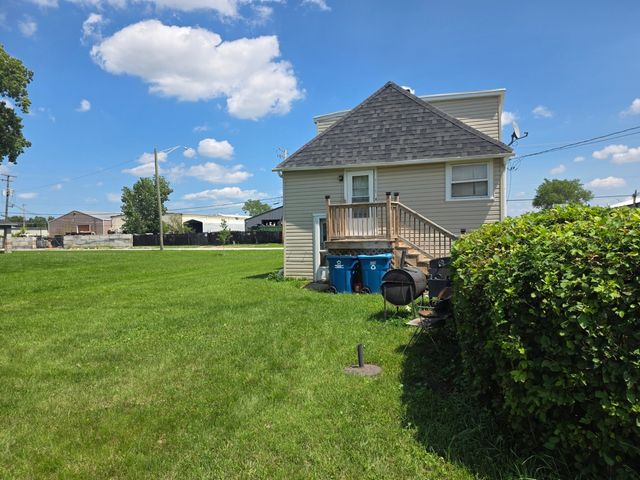 15144 9th Avenue, Phoenix, IL 60426
