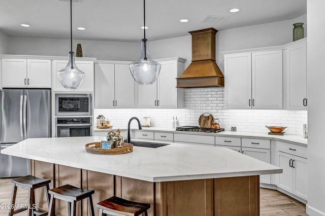 21358 W HILLCREST Boulevard, Buckeye, AZ 85396