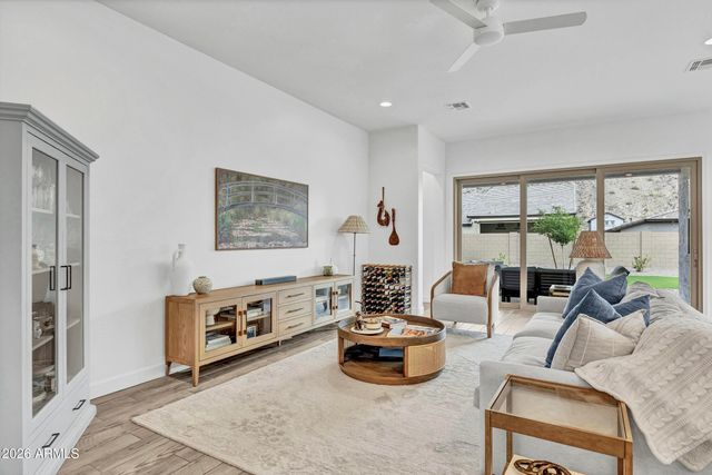 21358 W HILLCREST Boulevard, Buckeye, AZ 85396
