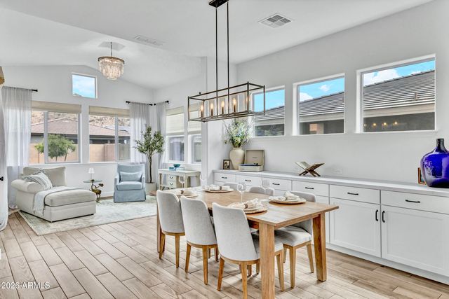 21358 W HILLCREST Boulevard, Buckeye, AZ 85396