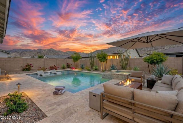 21358 W HILLCREST Boulevard, Buckeye, AZ 85396