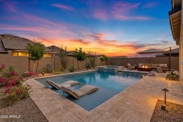 21358 W HILLCREST Boulevard, Buckeye, AZ 85396