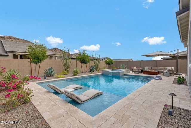 21358 W HILLCREST Boulevard, Buckeye, AZ 85396