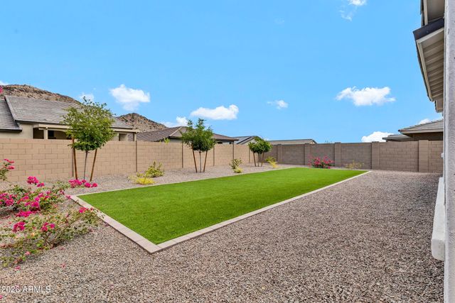 21358 W HILLCREST Boulevard, Buckeye, AZ 85396