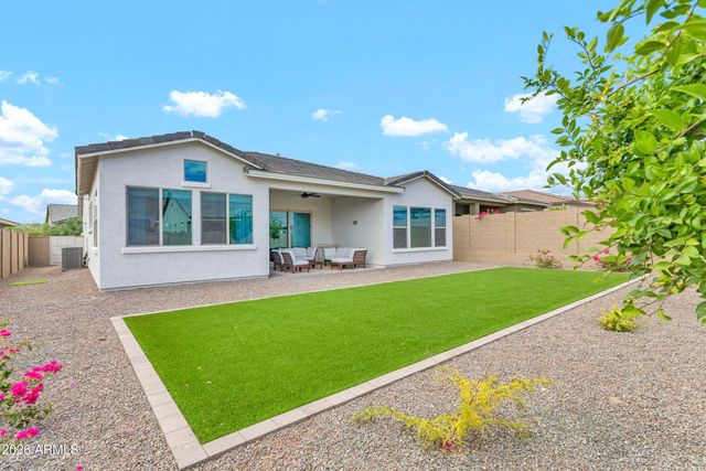 21358 W HILLCREST Boulevard, Buckeye, AZ 85396