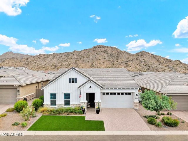 21358 W HILLCREST Boulevard, Buckeye, AZ 85396