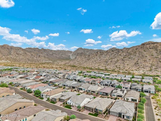 21358 W HILLCREST Boulevard, Buckeye, AZ 85396