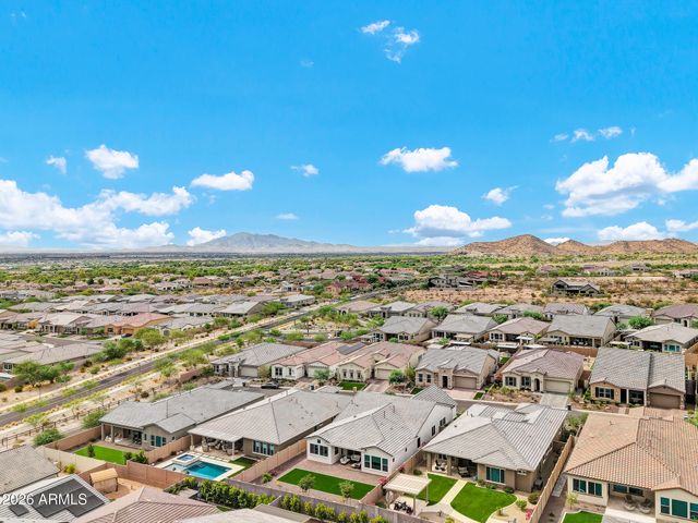 21358 W HILLCREST Boulevard, Buckeye, AZ 85396