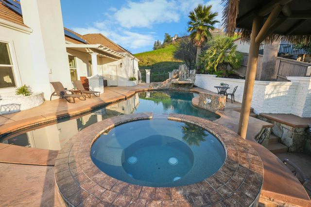 8006 Anastasia Way, El Dorado Hills, CA 95762