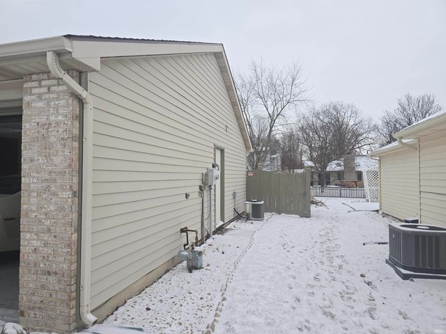 9404 Black Diamond Place, Fort Wayne, IN 46835